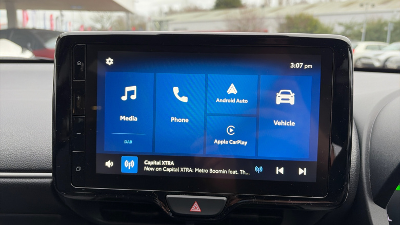 Toyota Yaris 1.5 Hybrid Design 5dr CVT Hybrid Hatchback